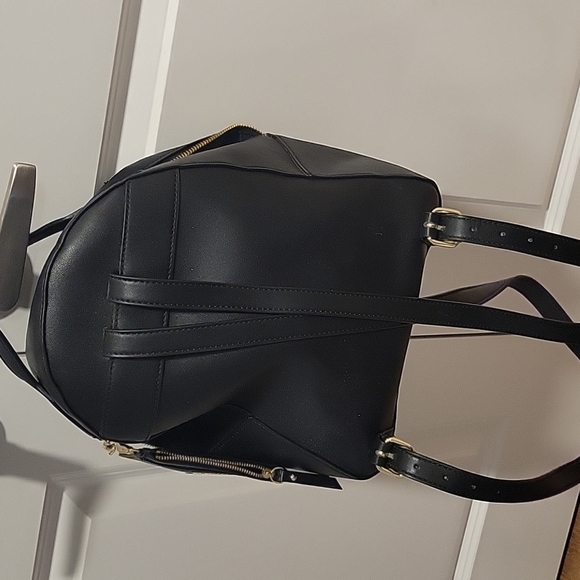 Tommy Hilfiger Backpack - Picture 6 of 8